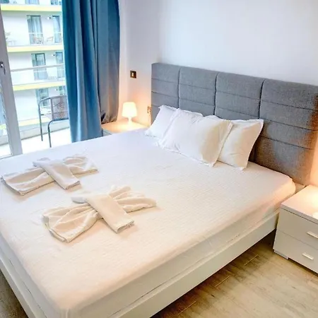 Hampton By Alz Apartahotel 3*