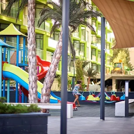 Apartahotel Hampton By Alz